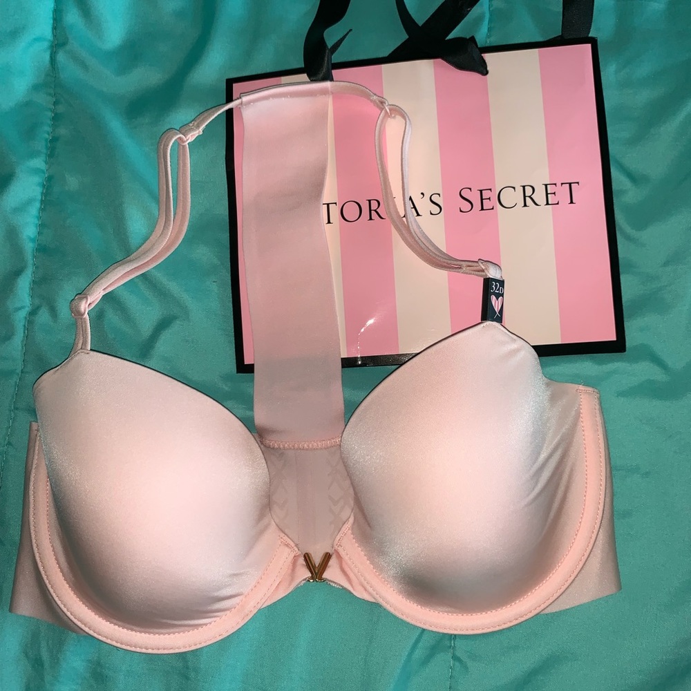 VS Sexy Illusions Lightly Lined Demi Bra